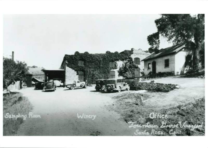 historic bw image of villa rotonda in the past