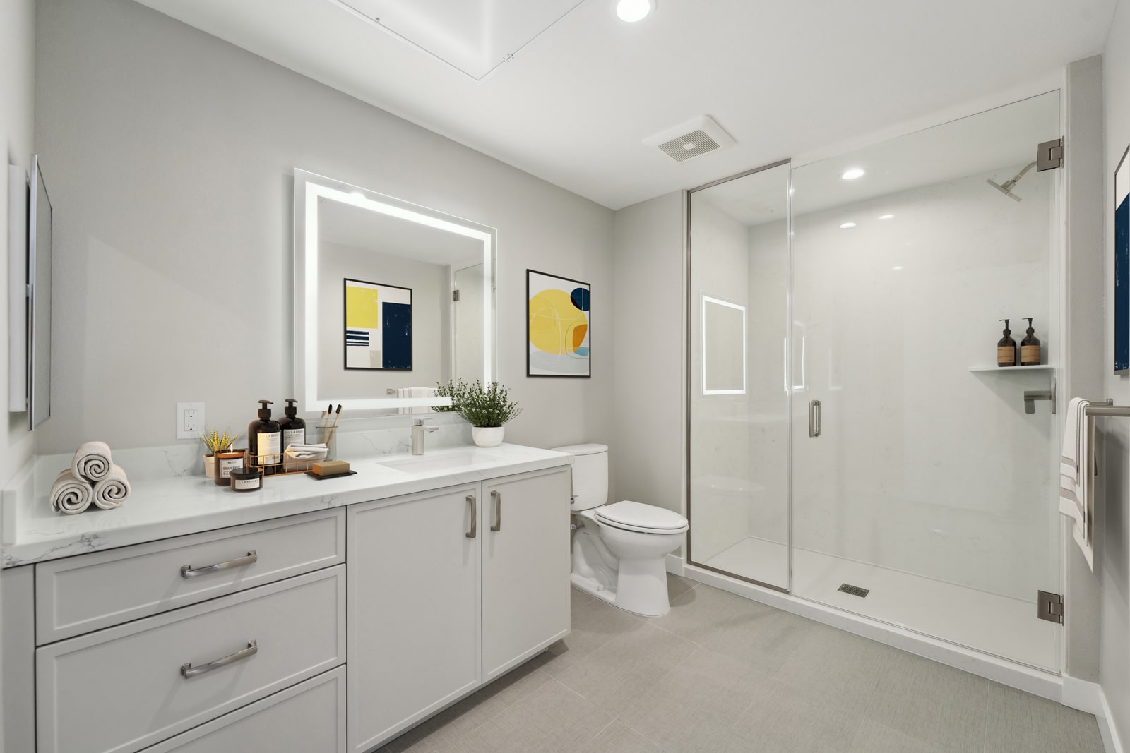 72-print-unit-3205-026 Villa Rotonda Santa Rosa Apartments bathroom.