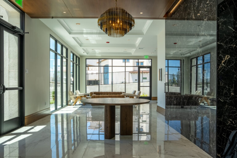 Villa-Rotonda-leasing-office-1
